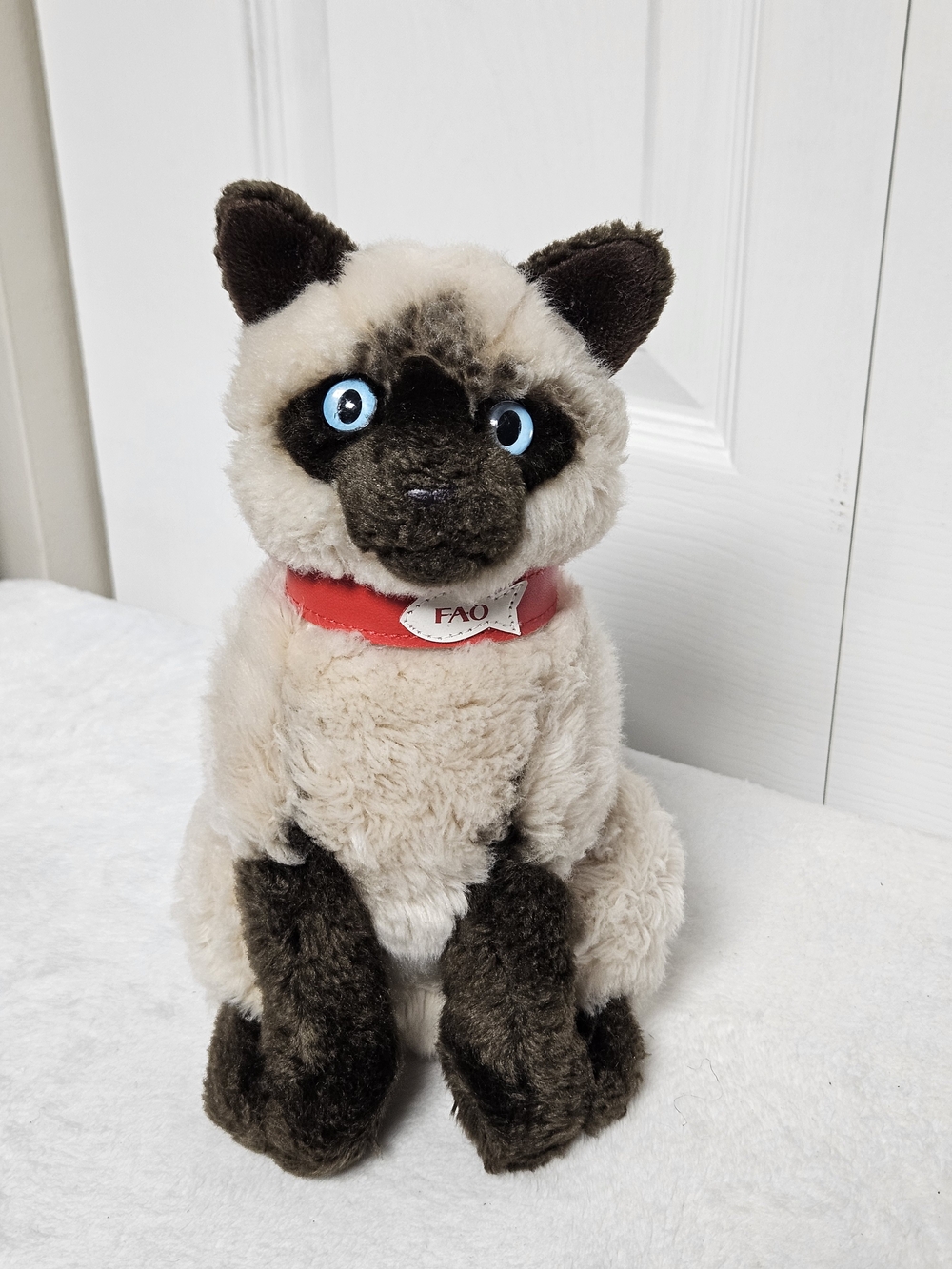FAO Schwarz Plush Siamese Cat Cream, Dark Brown and Red Collar